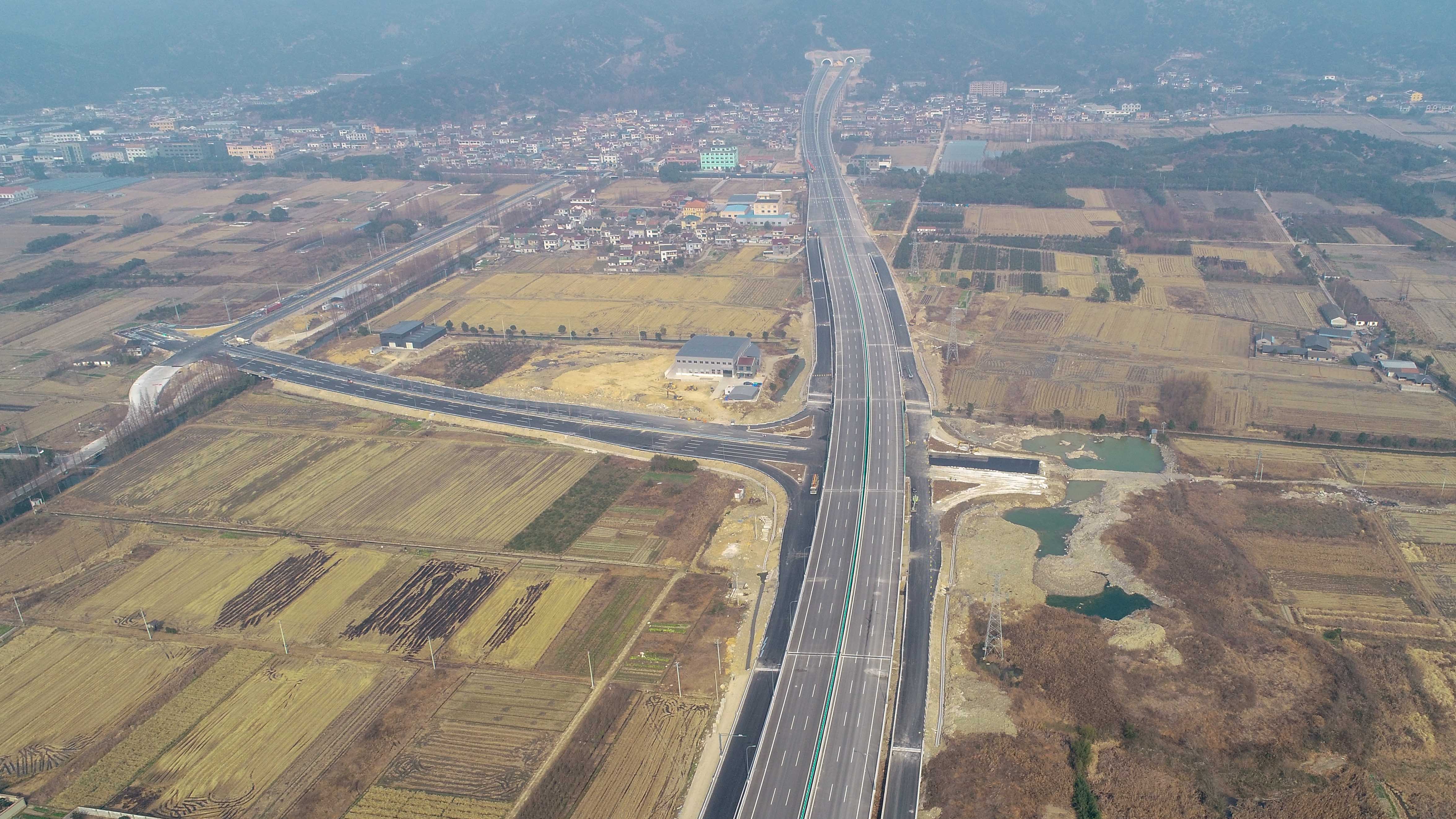中建八局参与的宁波胜陆公路正式建成通车 